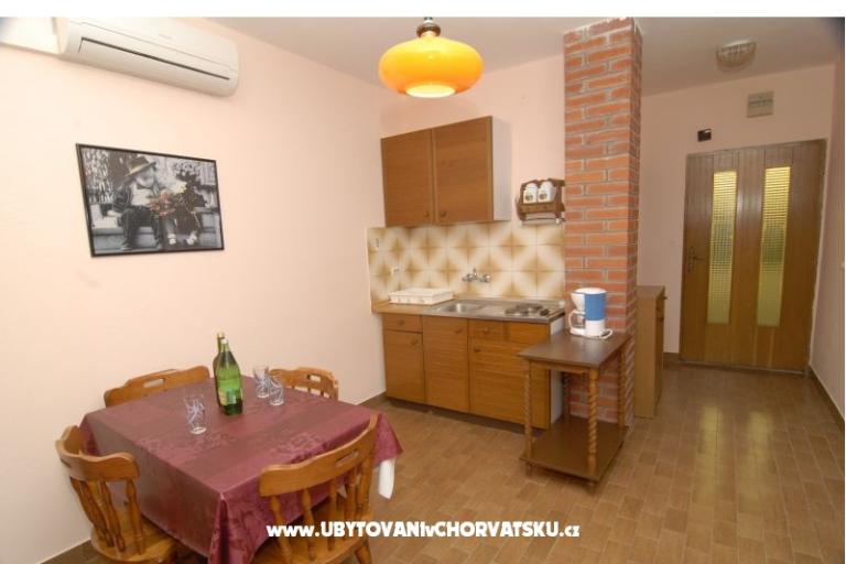Appartamenti Lonić – foto 12