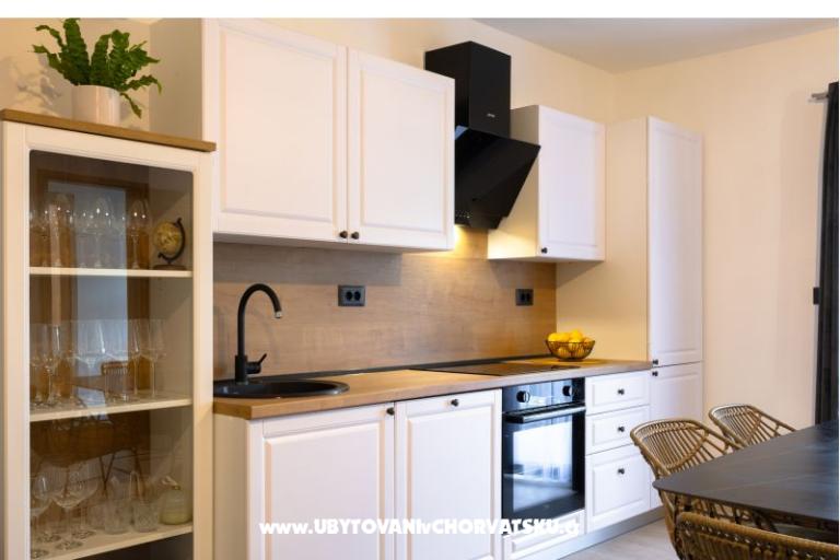 Casa s pogledom na more Antivo – foto 10