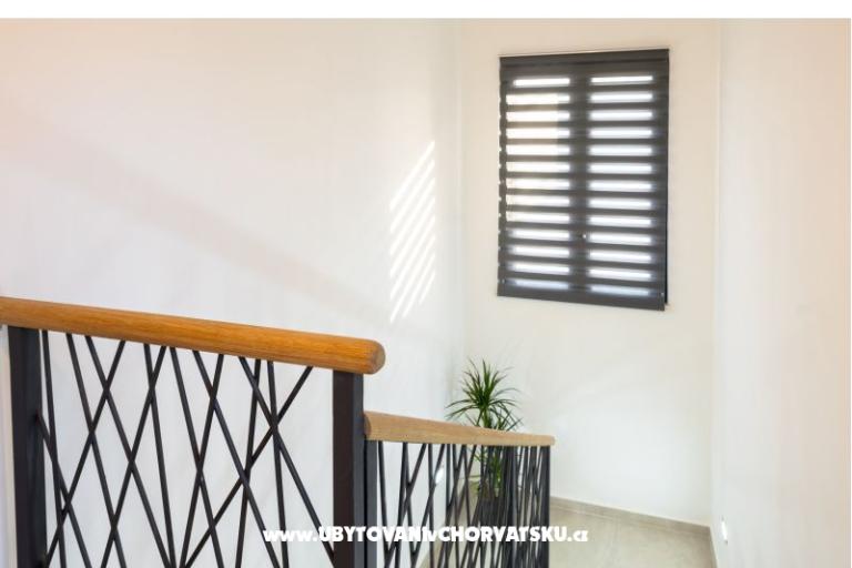 Casa s pogledom na more Antivo – foto 17