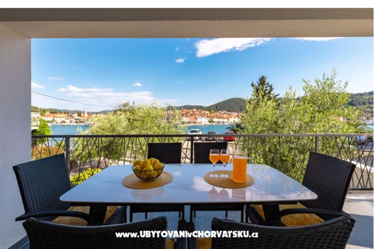 Casa s pogledom na more Antivo – foto 39