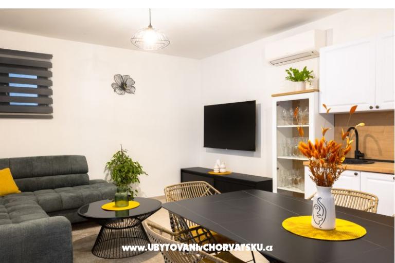 Casa s pogledom na more Antivo – foto 8