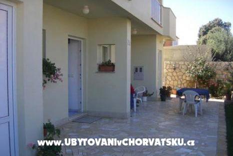 Appartamenti Ana – foto 2