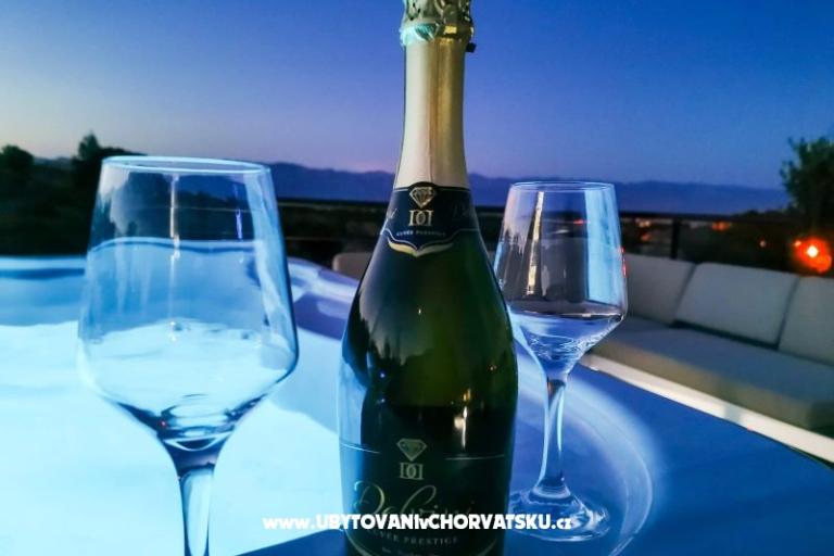 Case vacanza  Diana +pool+jacuzzi – foto 12