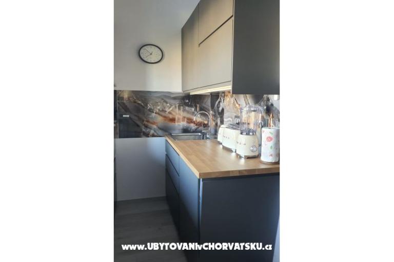 Vir - Salt and Sun – foto 19
