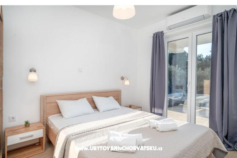 Beach Villa con piscina Tribunj – foto 17