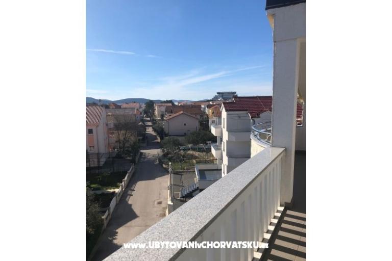Penthouse con piscina Ruža – foto 5