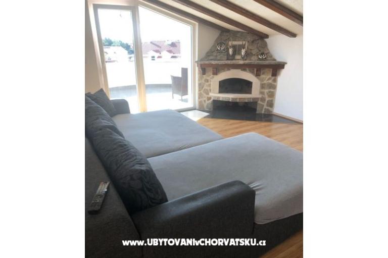 Penthouse con piscina Ruža – foto 7