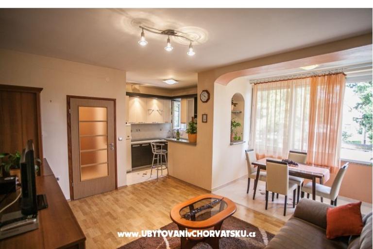 Appartamento Tina 10 m. beach – foto 4