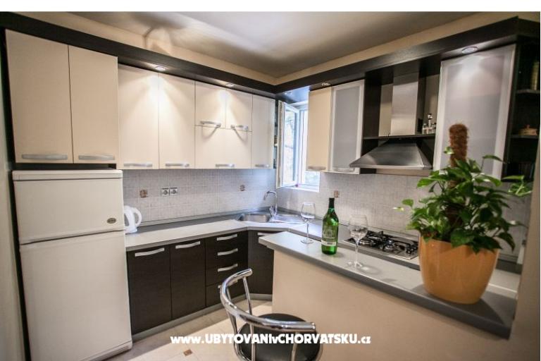 Appartamento Tina 10 m. beach – foto 6