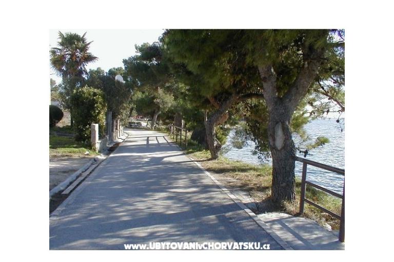 Appartamenti Danijela Karma – foto 11