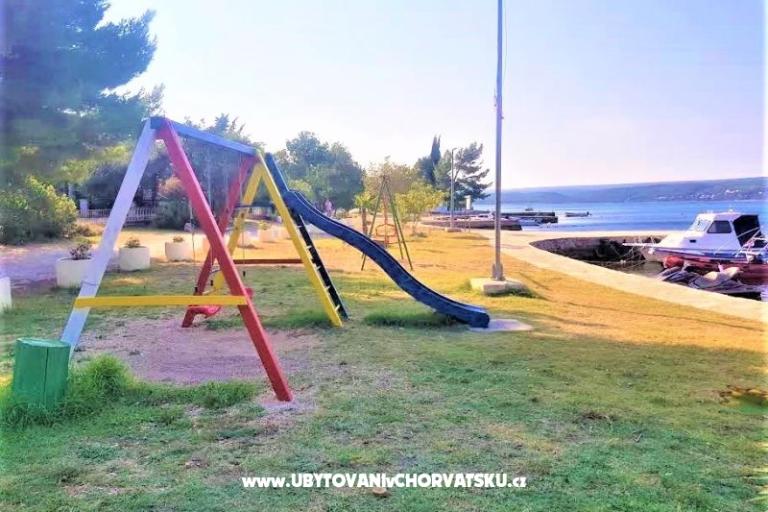 Appartamenti Tena,  prvi red do mora – foto 10