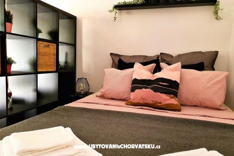 Appartamenti Tena,  prvi red do mora – foto 18