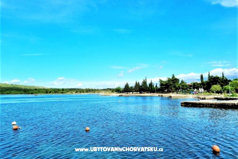 Appartamenti Tena,  prvi red do mora – foto 23