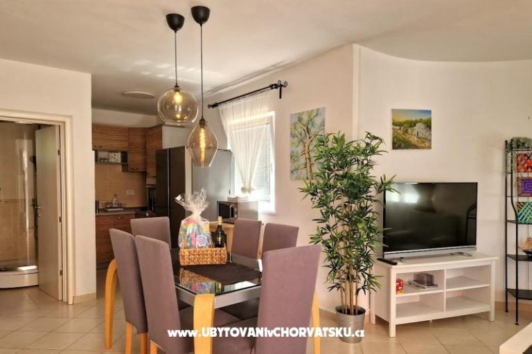 Appartamenti Tena,  prvi red do mora – foto 34