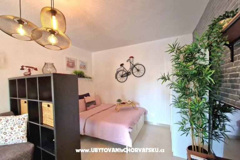 Appartamenti Tena,  prvi red do mora – foto 41