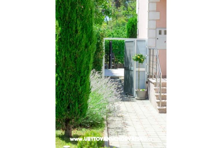 Appartamento con piscina ViGo – foto 18